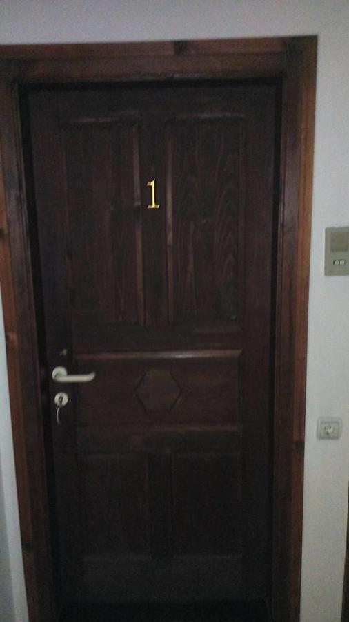 Vila De Turist Nova Varos Luaran gambar