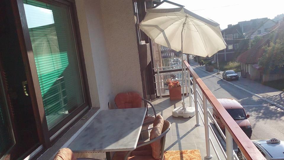 Vila De Turist Nova Varos Luaran gambar