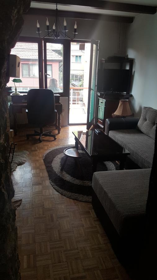 Vila De Turist Nova Varos Luaran gambar